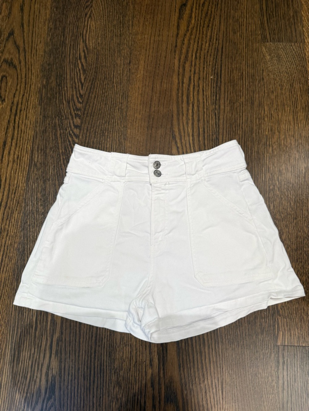 Veronica Beard White High-Rise Patch-Pocket Shorts